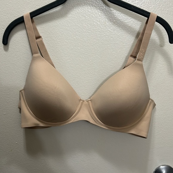 SMOOTHEZ Full Coverage Lightly Lined Bra - Picture 7 of 13